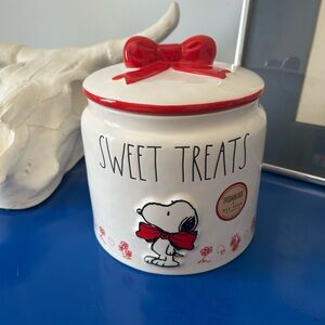 Rae Dunn Peanuts Snoopy Valentine’s Day Sweet Treats Large Canister Cookie Jar